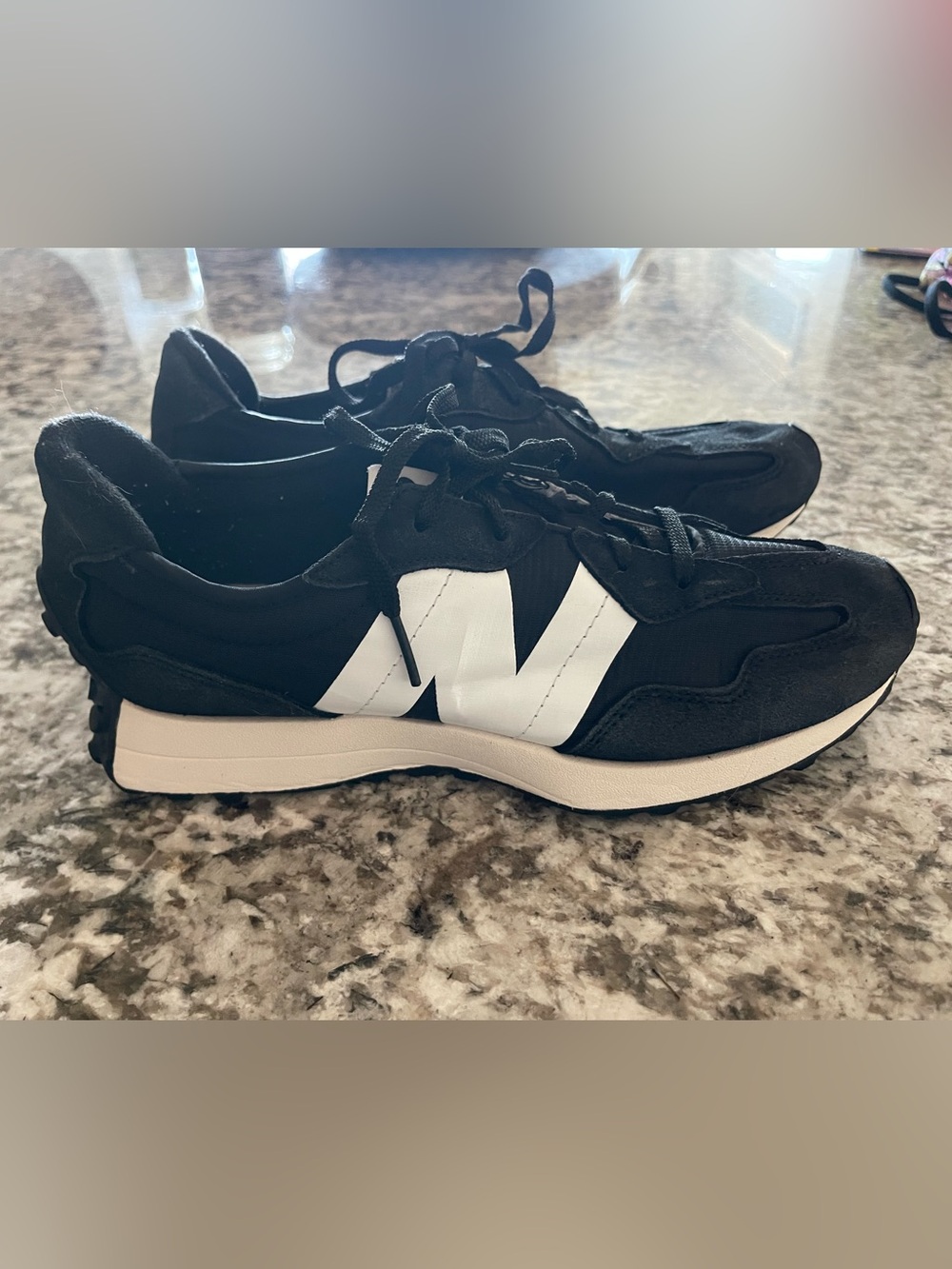 New Balance 327 shoes, size 5.5